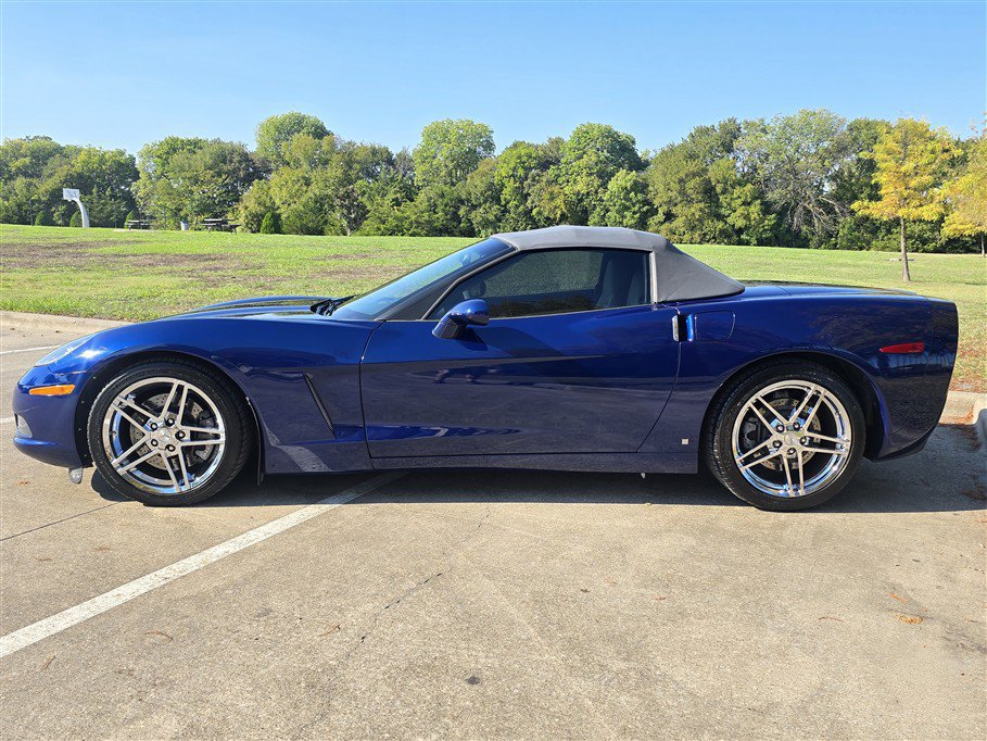 Used 2006 Chevrolet Corvette Convertible w/ Preferred Equipment Group RWD image 5