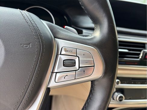 Used 2016 BMW 750i RWD image 28