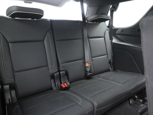 Used 2022 GMC Yukon SLT w/ SLT Premium Package AWD/4WD image 14