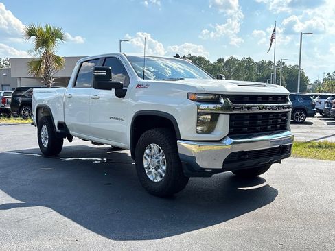 Used 2020 Chevrolet Silverado 2500 LT w/ Z71 Off-Road Package AWD/4WD image 28