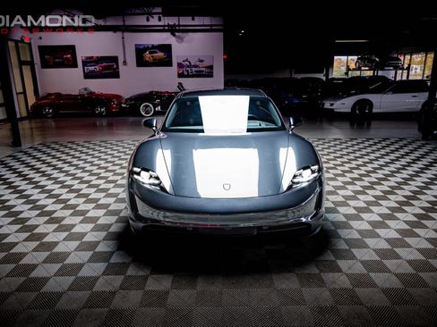 Used 2021 Porsche Taycan 4S image 45