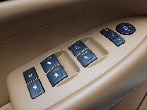 Used 2016 Cadillac Escalade Platinum image 27