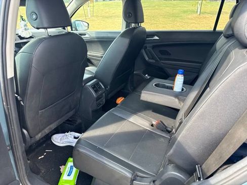 Used 2019 Volkswagen Tiguan SE FWD image 10