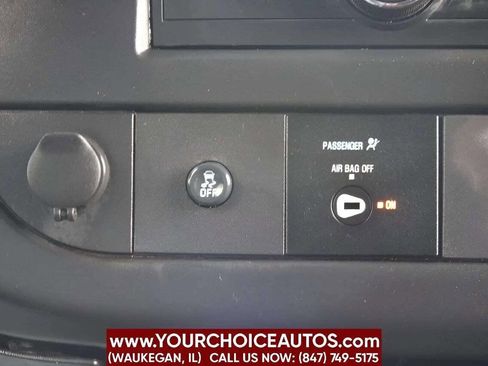 Used 2016 Chevrolet Express 2500 image 9