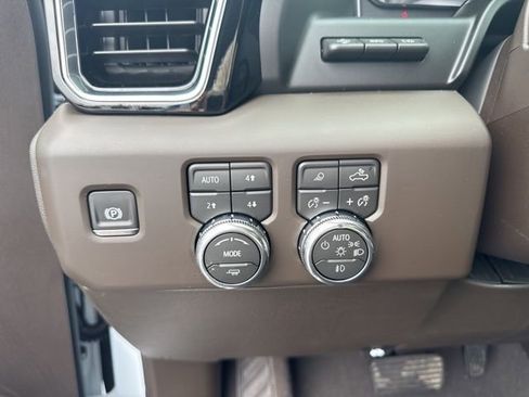 New 2026 GMC Sierra 1500 Denali AWD/4WD image 13