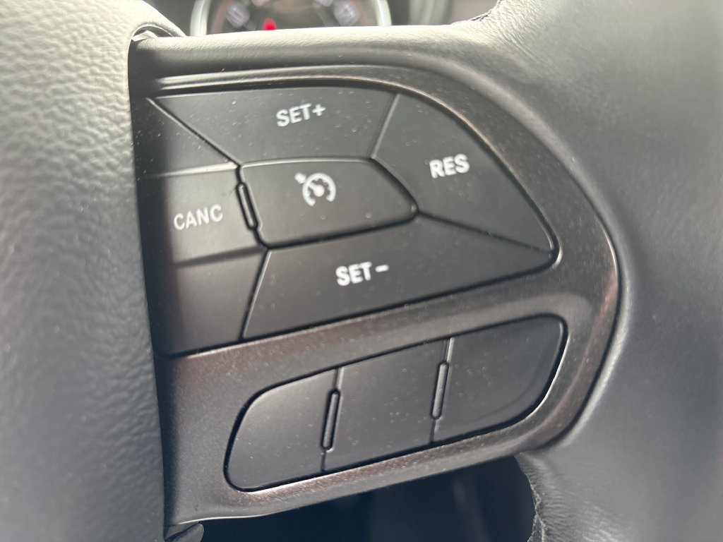 Used 2023 Dodge Challenger SXT RWD image 19