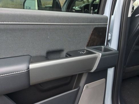 New 2026 Ford F350 Lariat w/ FX4 Off-Road Package image 23