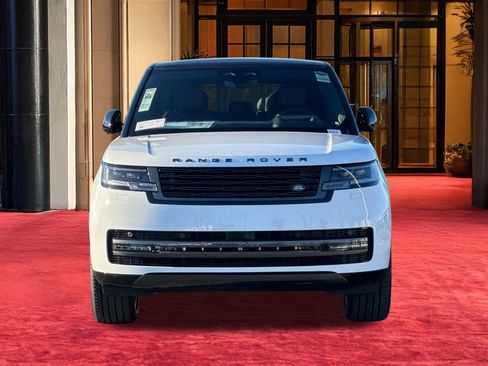 New 2025 Land Rover Range Rover SE image 7