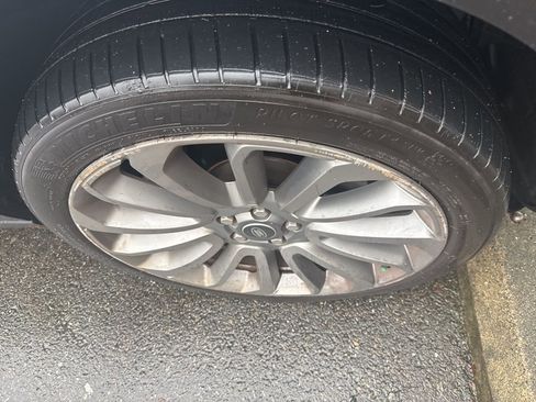 Used 2016 Land Rover Range Rover Supercharged image 16