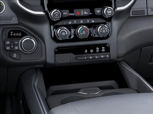 New 2026 RAM 1500 4x4 Crew Cab image 24