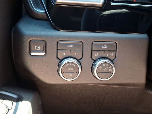 New 2026 GMC Sierra 1500 Elevation AWD/4WD image 15
