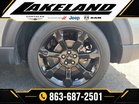 Used 2024 Ford Explorer ST-Line w/ Class IV Trailer Tow Package RWD image 8