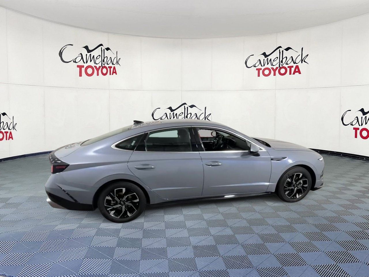 Used 2025 Hyundai Sonata SEL FWD image 3