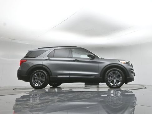 Used 2023 Ford Explorer XLT w/ Equipment Group 202A RWD image 50