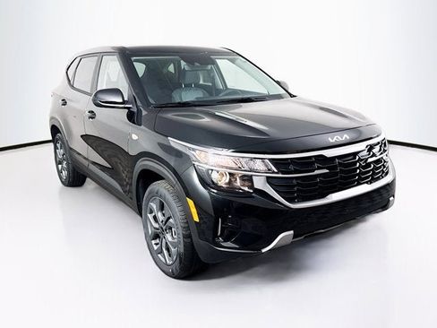 New 2026 Kia Seltos LX AWD/4WD image 3