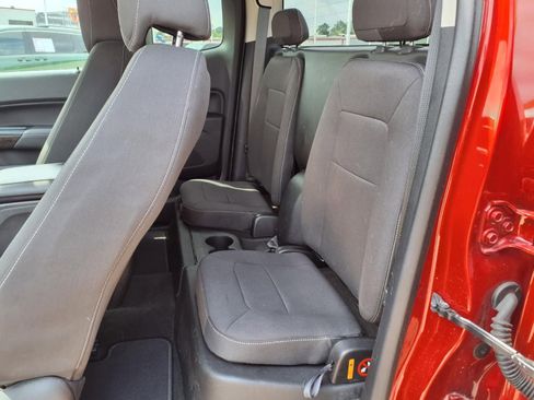 Used 2016 GMC Canyon SLE RWD image 17