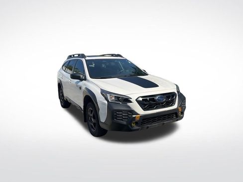 Used 2025 Subaru Outback Wilderness AWD/4WD image 2
