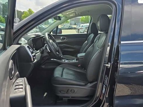 Used 2023 Kia Sorento EX FWD image 6