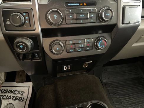 Used 2019 Ford F150 XLT w/ Equipment Group 302A Luxury image 37