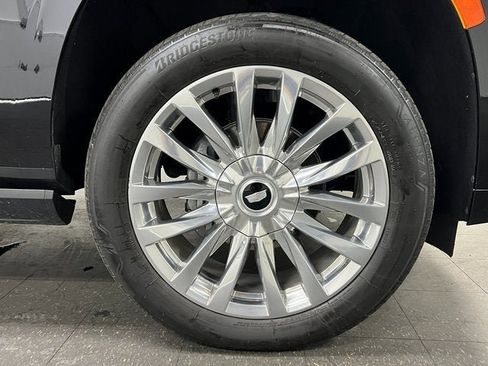 Certified 2024 Cadillac Escalade Premium Luxury w/ Performance Package image 11