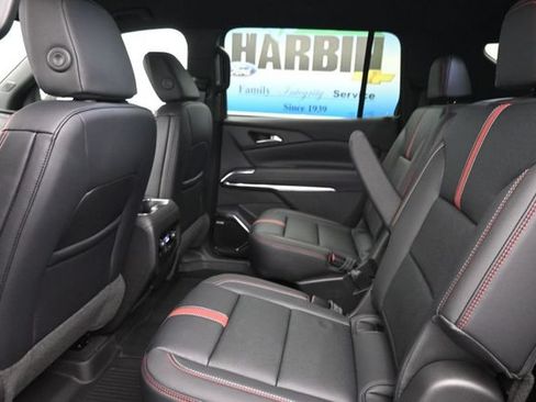 New 2026 Chevrolet Traverse RS w/ LPO, Floor Liner Package FWD image 11