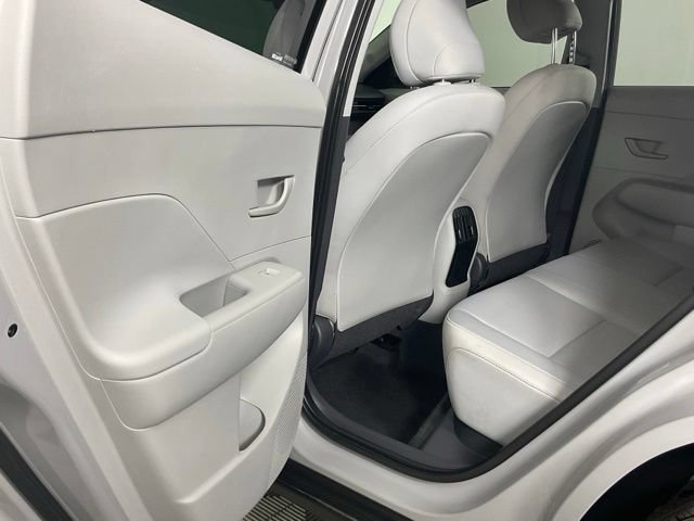 Used 2025 Hyundai Kona SEL FWD image 15