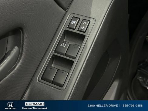 Used 2023 Nissan Frontier S w/ Technology Package AWD/4WD image 18