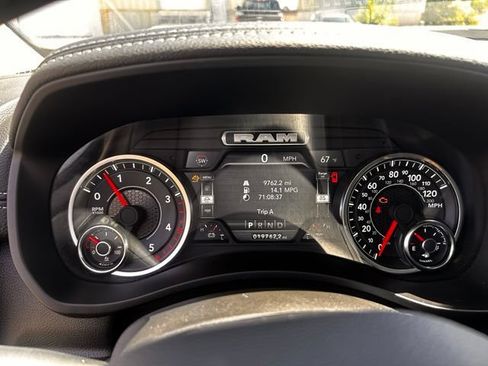 Used 2024 RAM 2500 Laramie AWD/4WD image 19