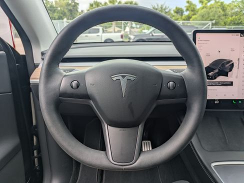 Used 2022 Tesla Model Y Performance AWD/4WD image 33