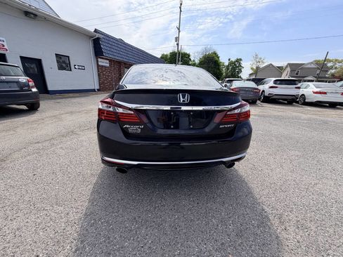 Used 2017 Honda Accord Sport image 47