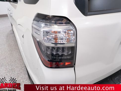 Used 2018 Toyota 4Runner Limited image 9