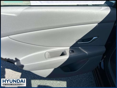 New 2026 Hyundai Elantra SEL Sport Premium FWD image 18