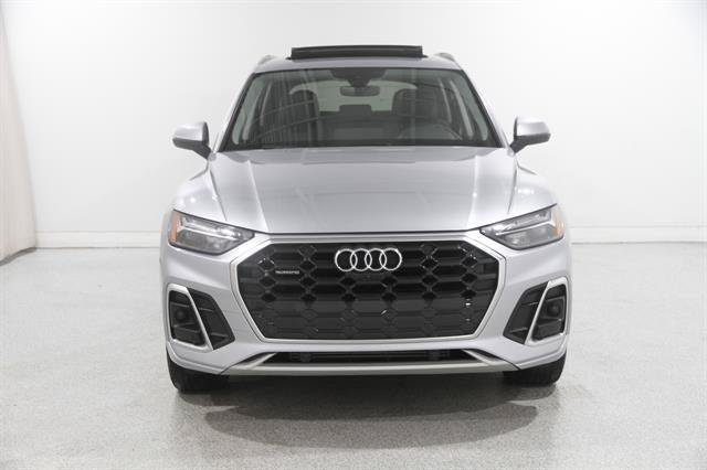 Used 2023 Audi Q5 2.0T Premium Plus w/ Premium Plus Package AWD/4WD image 2