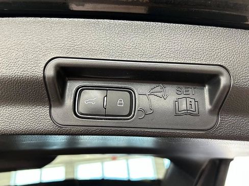 Used 2023 Ford Explorer XLT w/ Equipment Group 202A AWD/4WD image 30