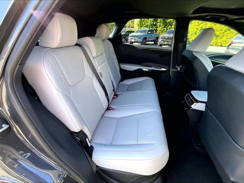 Used 2025 Lexus RX 350 Premium Plus w/ Convenience Package image 19