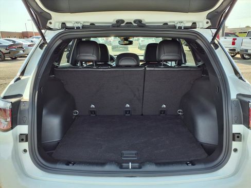 Used 2024 Jeep Compass Limited image 16