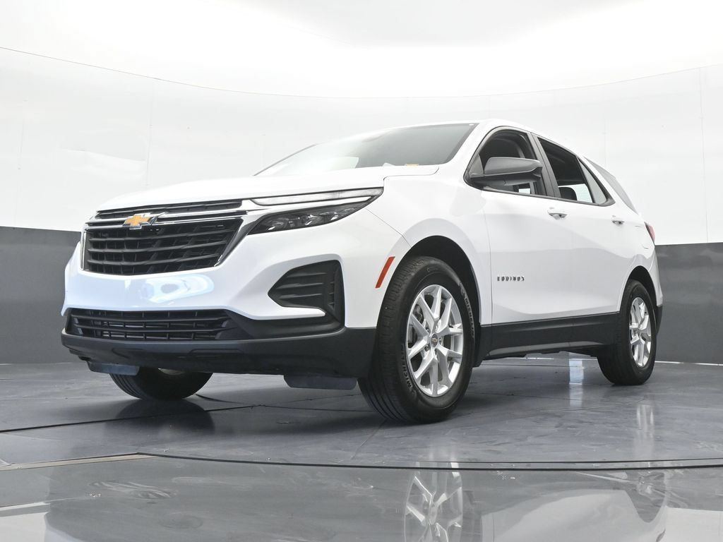 Used 2024 Chevrolet Equinox LS w/ Driver Confidence II Package FWD image 49