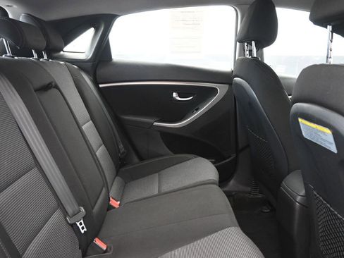 Used 2016 Hyundai Elantra GT image 13