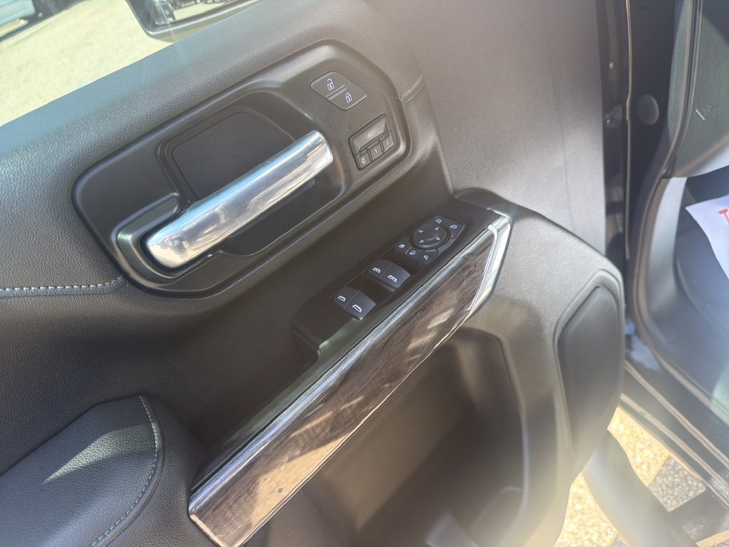 Certified 2022 Chevrolet Silverado 2500 LTZ w/ LTZ Plus Package AWD/4WD image 11