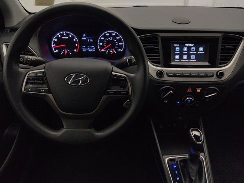 Used 2020 Hyundai Accent SE FWD image 22