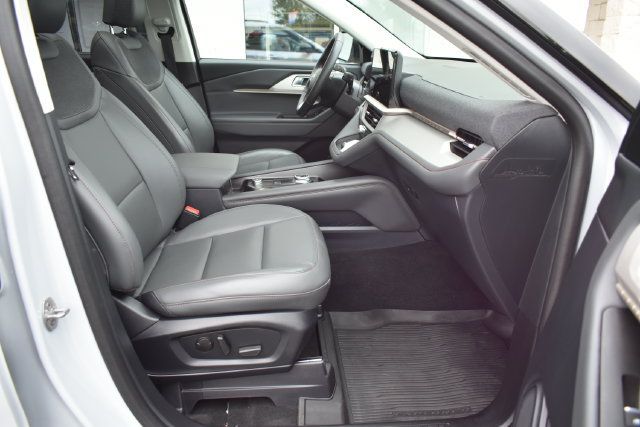Used 2026 Ford Explorer Active w/ Active Comfort Package AWD/4WD image 48