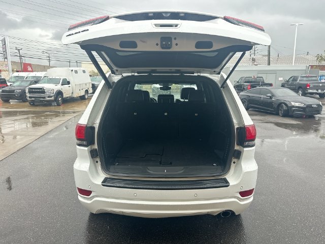Used 2019 Jeep Grand Cherokee Altitude AWD/4WD image 27