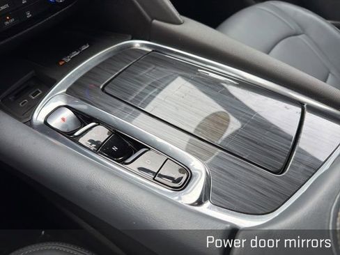 Used 2023 Buick Enclave Essence w/ Sport Touring Edition image 34