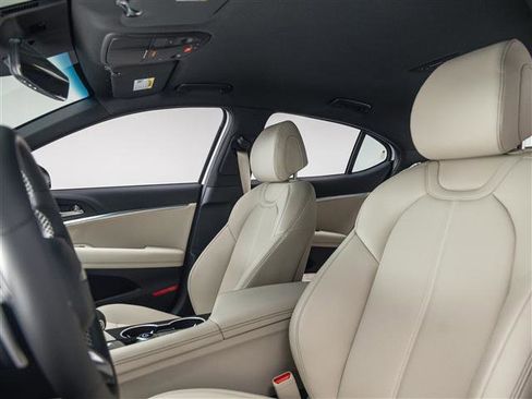 New 2026 Genesis G70 2.5T image 16