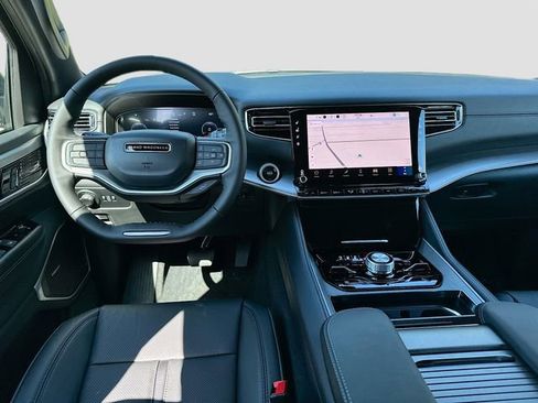 New 2026 Jeep Grand Wagoneer 4WD image 25
