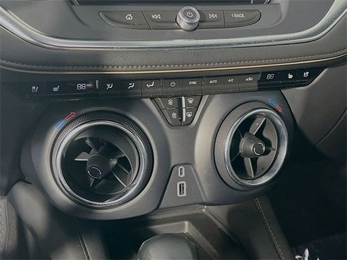 Used 2021 Chevrolet Blazer Premier w/ Driver Confidence II Package image 22