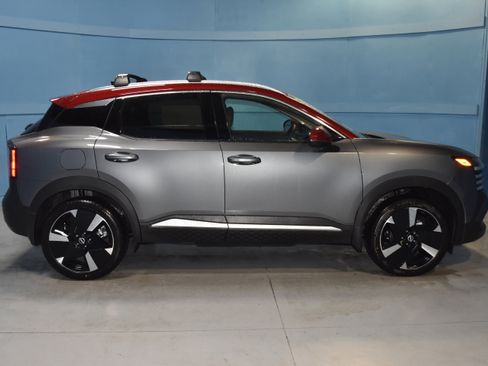 New 2026 Nissan Kicks SR w/ Cold Weather Package image 19