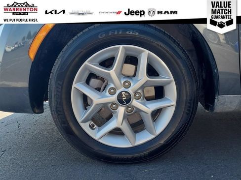 Used 2023 Kia Soul LX w/ Option Group 015 FWD image 9