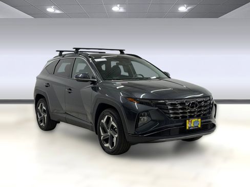 Used 2023 Hyundai Tucson Limited w/ Cargo Package AWD/4WD image 6