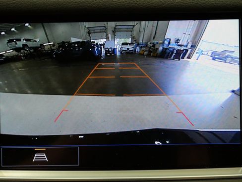 Used 2023 Cadillac XT5 Luxury AWD/4WD image 17
